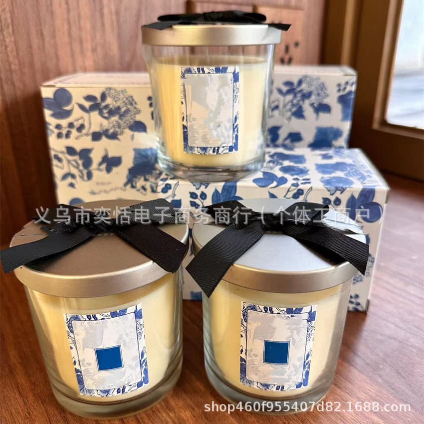 Zu* Blue and White Porcelain Scented Candle, Girls' Room Bedroom Indoor Home Use Incense, Birthday Fragrance Soy Wax Gift