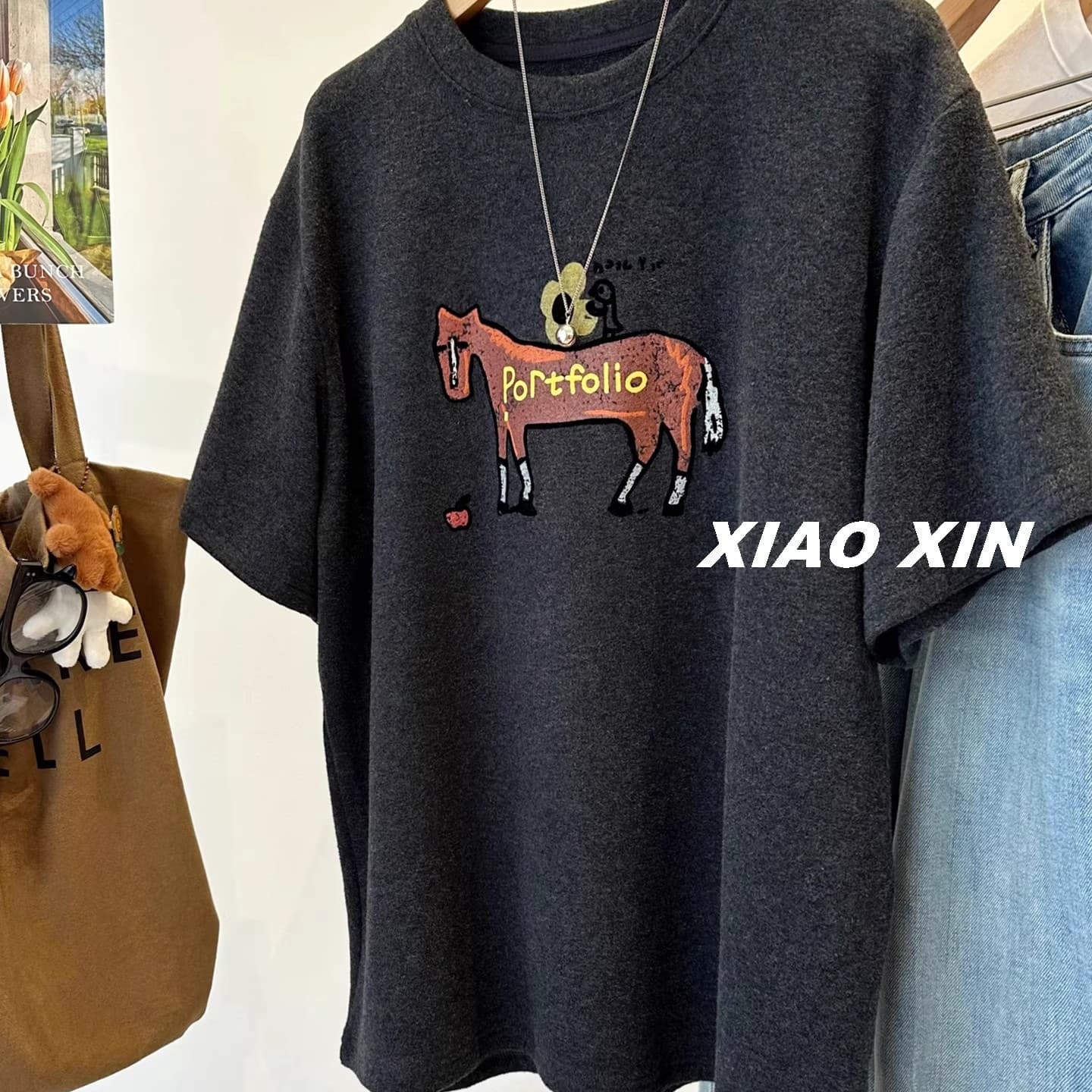 Korean-Style New Abstract Pink Horse Print Thick Velvet Loose Short-Sleeve T-Shirt for Women, Autumn and Winter Mid-Length Inner Top