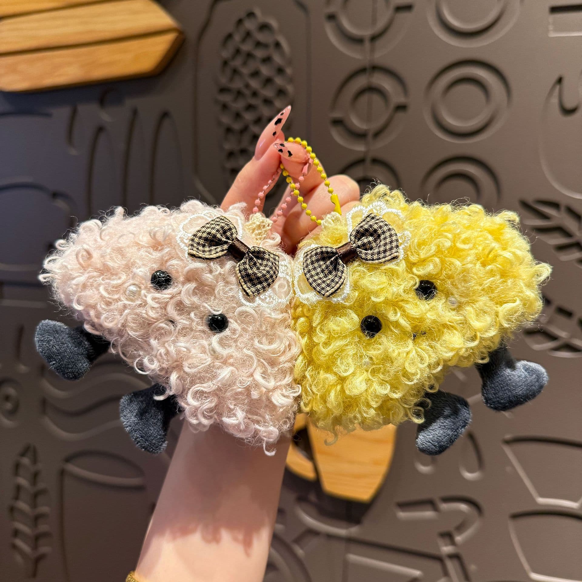 Creative Plush Cloud Keychain for Women, Cute Cartoon Doll, Girl's Bag Pendant, Cheap Small Gift from the Claw Machine