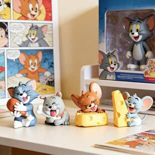 Tom and Jerry Blind Box Food Series Tom and Jerry Gacha Plush Cute Healing Car Desktop Ornament Toy