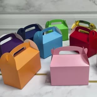 In stock solid color paper cake box, white card gift box, kraft paper handbag box, gift box, candy box