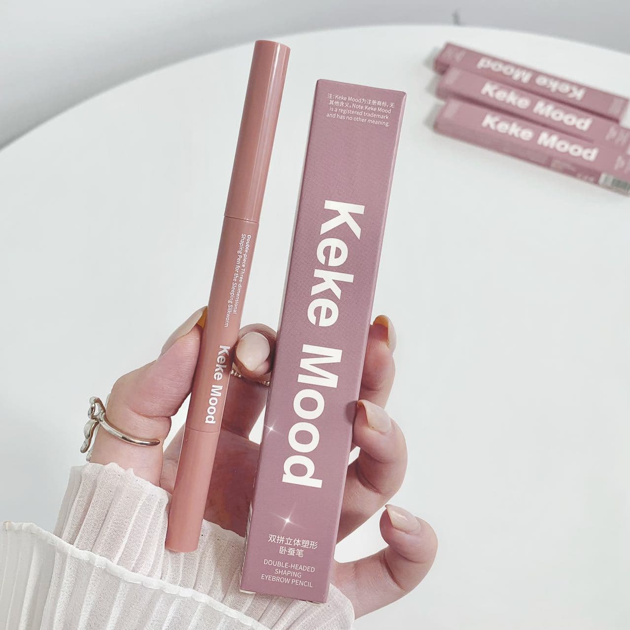KEKEMOOD Dual-Color 3D Shaping Under-Eye Shadow Pen, Beginner-Friendly Natural Look, Built-in Brush, Drop Shipping Available