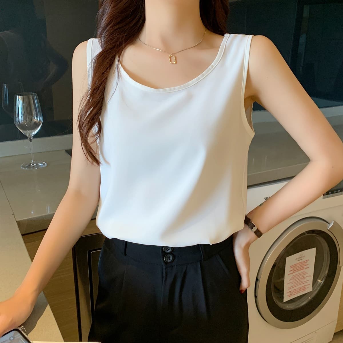 2026 Summer Chiffon Camisole Women Round Neck Outerwear Undershirt Blazer Inner Wear Sleeveless Top