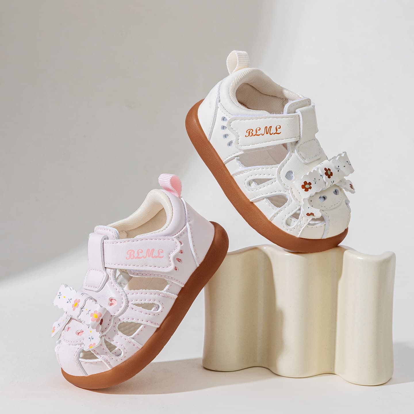 Children's Sandals 2026 Summer Girls Sandals Outdoor Beach Shoes Little Princess Shoes New Toddler Walking Sandals