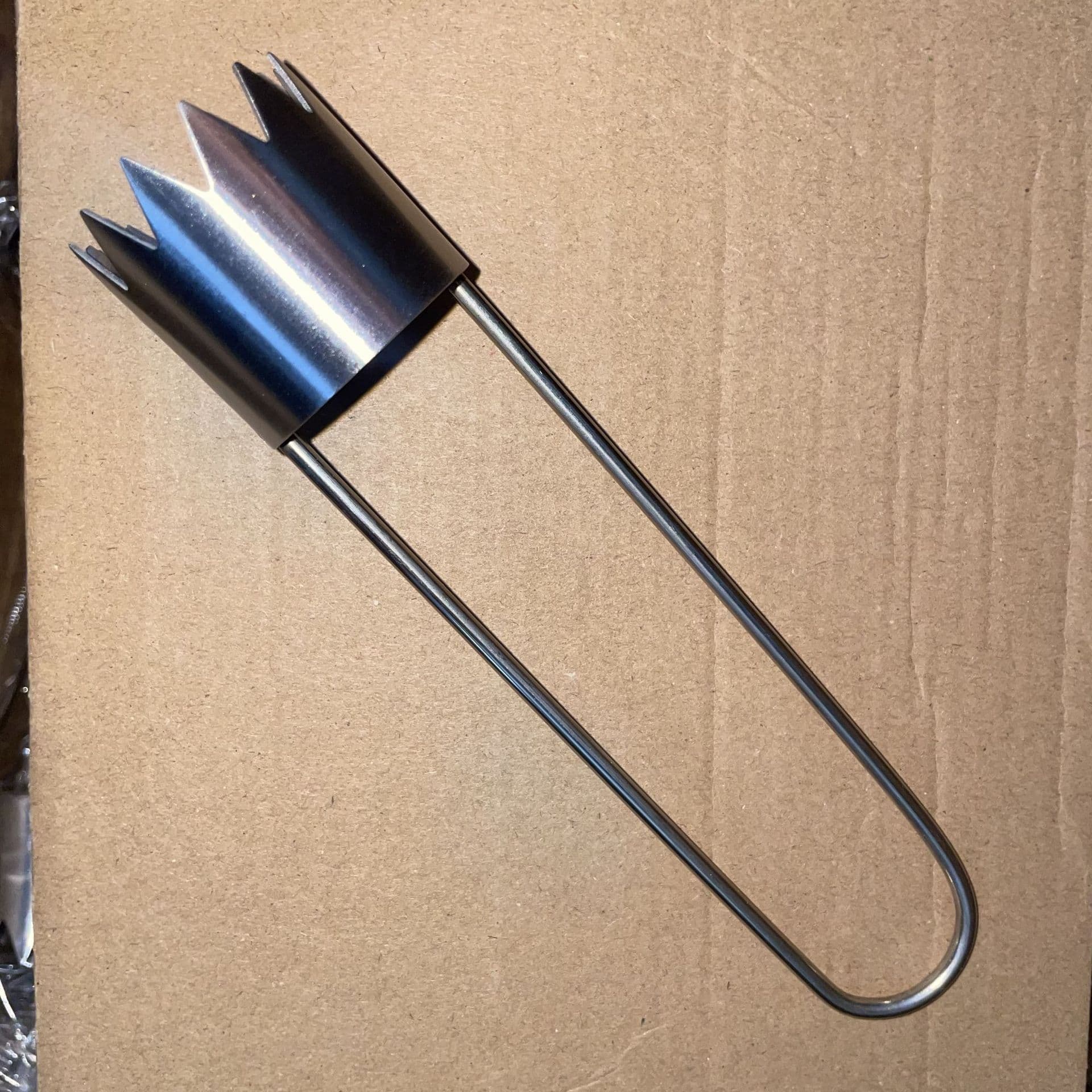 New stainless steel fruit and vegetable extractor, an essential kitchen tool for green peppers, apples, pears, etc.