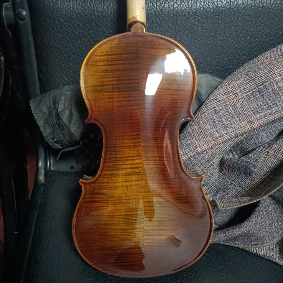 Solid wood tiger pattern violin master handmade tiger pattern beginner practice piano teacher recommended special price