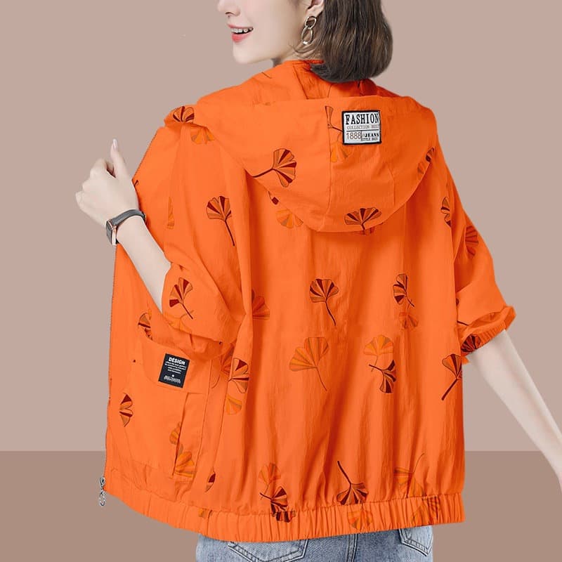 Sun protection clothing women's long-sleeved lightweight coat 2026 summer leaves middle-aged mother's clothing large size loose hooded sun protection clothing