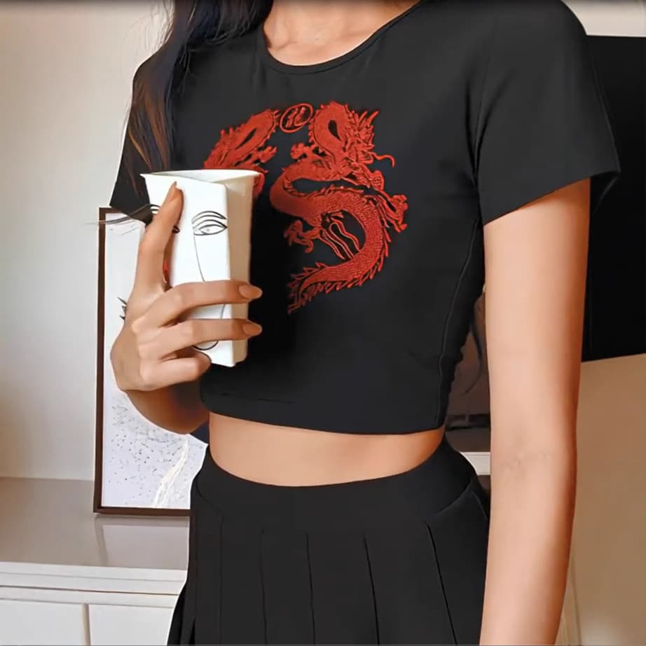 Goddess Style Casual Short Dragon Pattern 3D Digital Printing Sexy Slim T-Shirt Source Manufacturer Customized