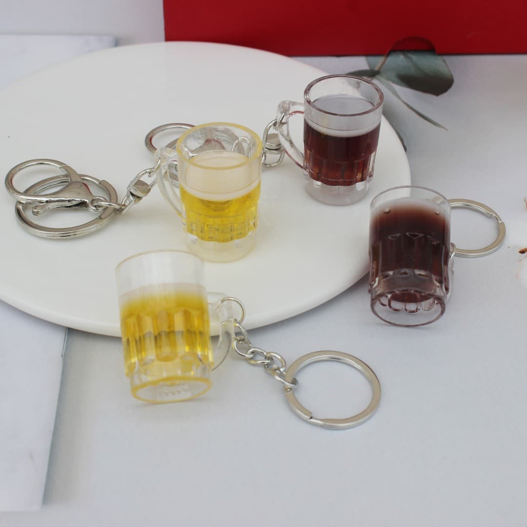 Anti-authentic beer mug key chain promotional small gift mini draft beer jewelry creative wine glass beer jewelry key chain