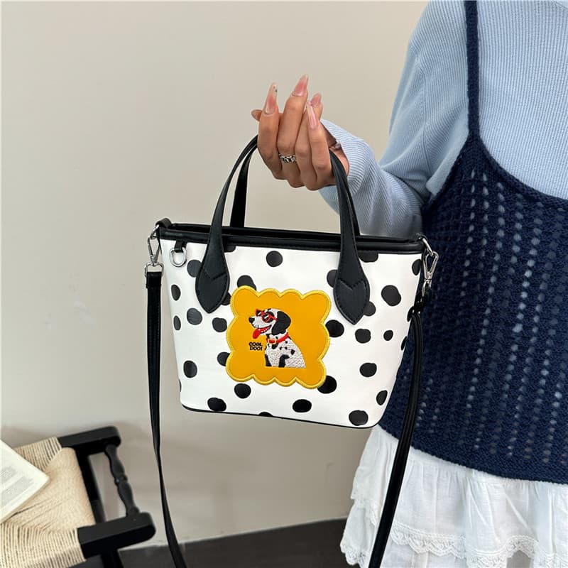Cross-border Women's Bag 2026 New Trendy Niche Bear Polka Dot Handbag Versatile Chanel-style Cartoon Crossbody Bag for Women