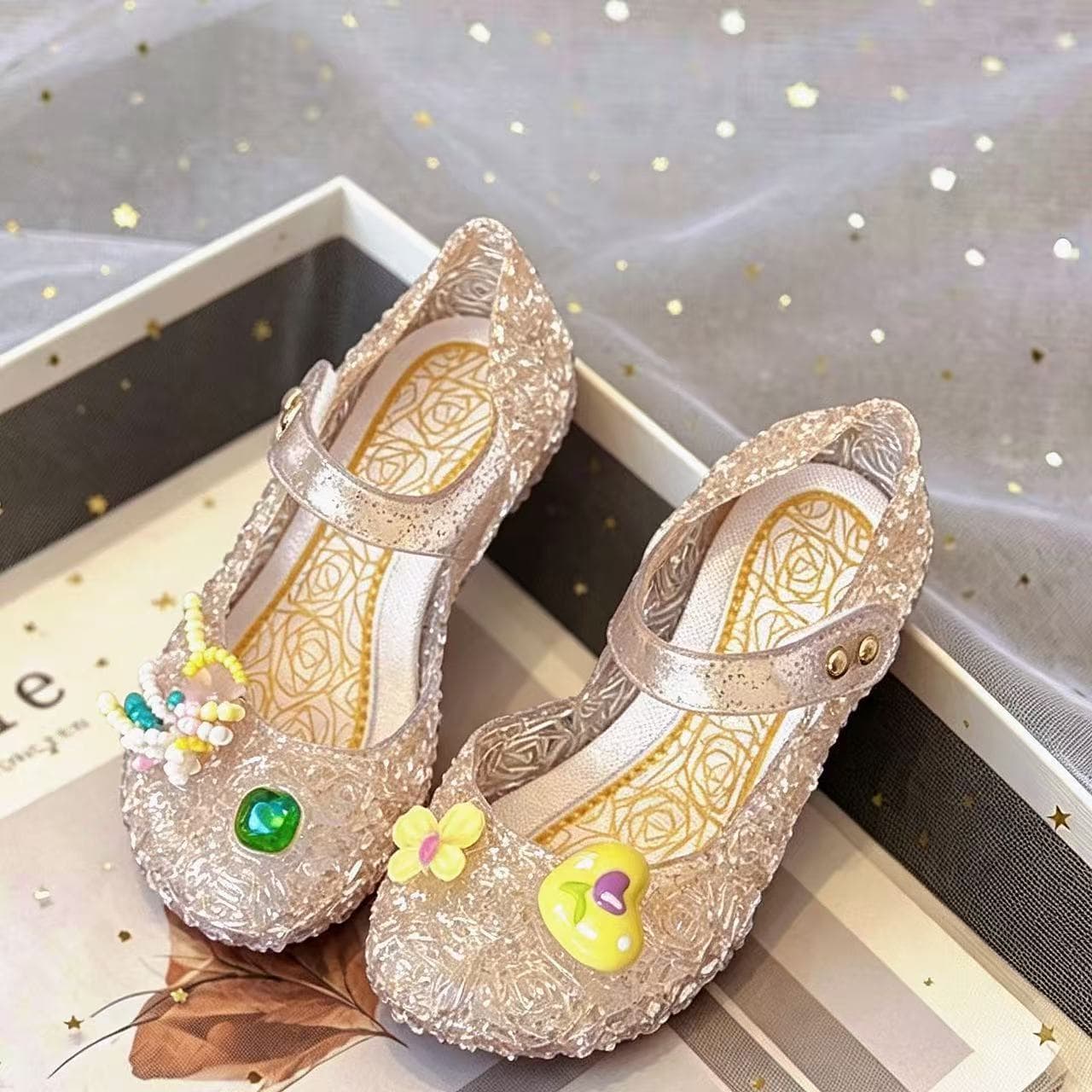 Children's High-Heel Crystal Shoes, Girls' Open-Toe Sandals, Summer New Princess Shoes, Water-Play Hole Shoes, Cute Sandals