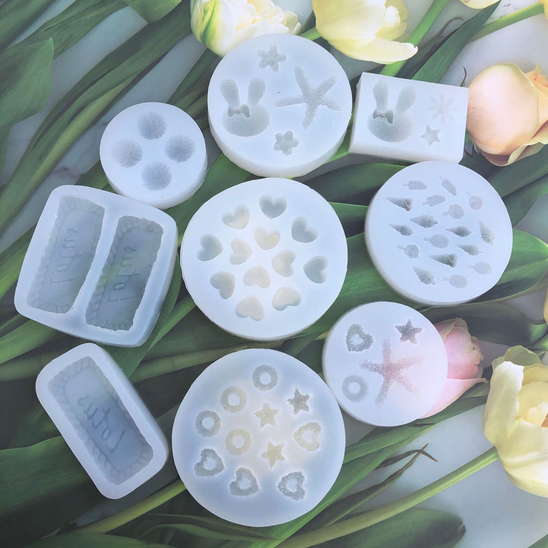 Various Round Heart-Shaped Sweet Cone Biscuit Design Baking Mold Silicone Chocolate Liquor Mold Stock Available Irregular Shape