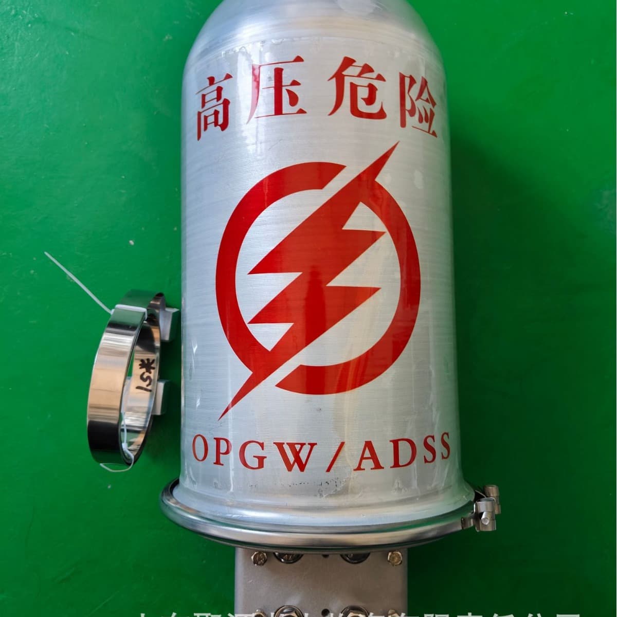 Factory direct supply of pole-mounted aluminum alloy fiber optic cable junction boxes, dustproof, waterproof, and long-lasting.