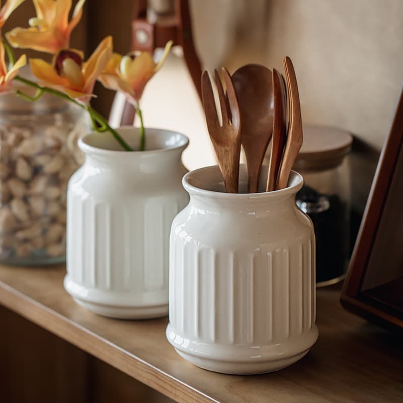 Zhi White Kitchen Embossed Ceramic Storage Jar, Japanese-Style Chopstick Holder, Dining Table Storage Canister, Decorative Ornament, Cross-Border Export