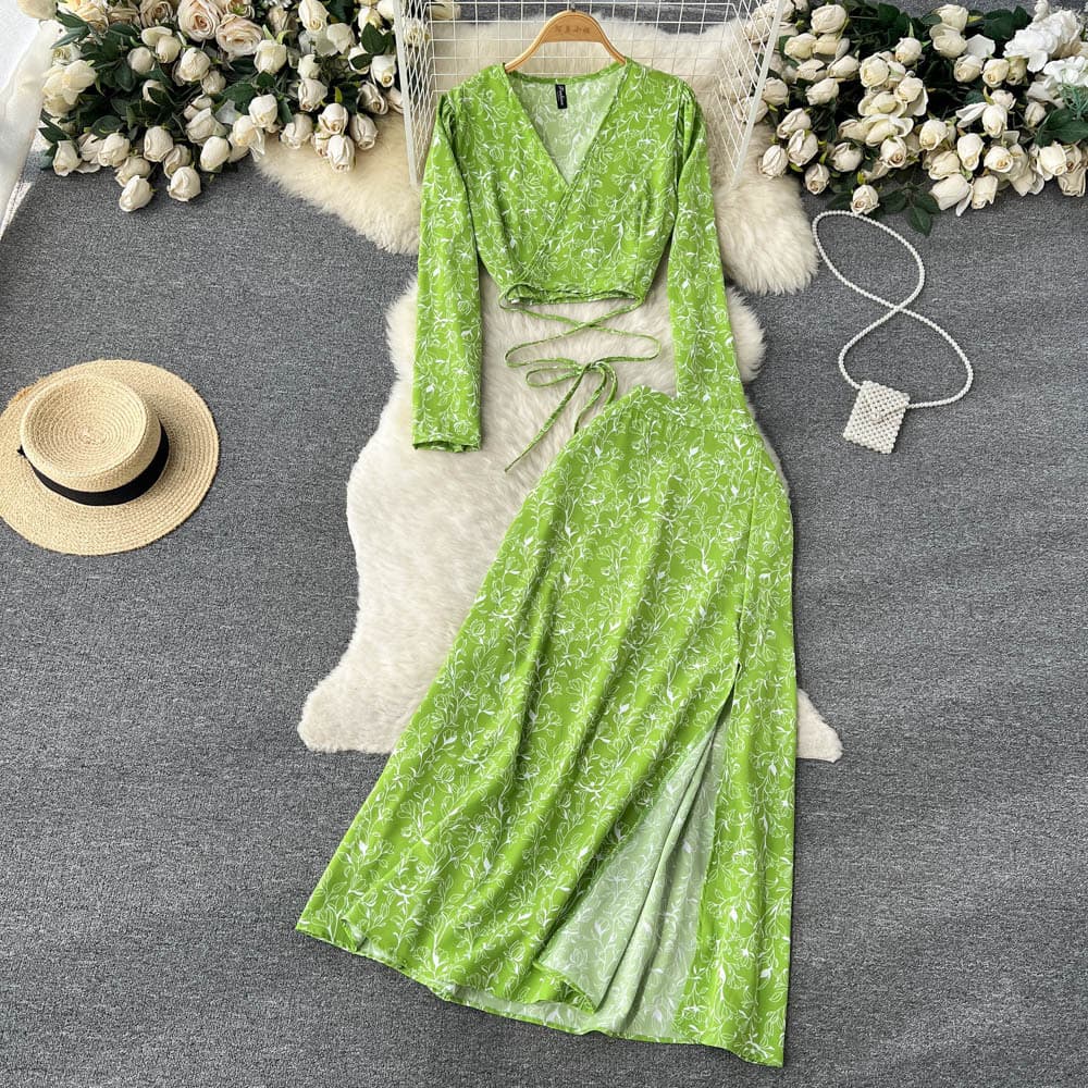 Spring and autumn holiday style retro floral suit for women long-sleeved French slim V-neck top + slit skirt two-piece set