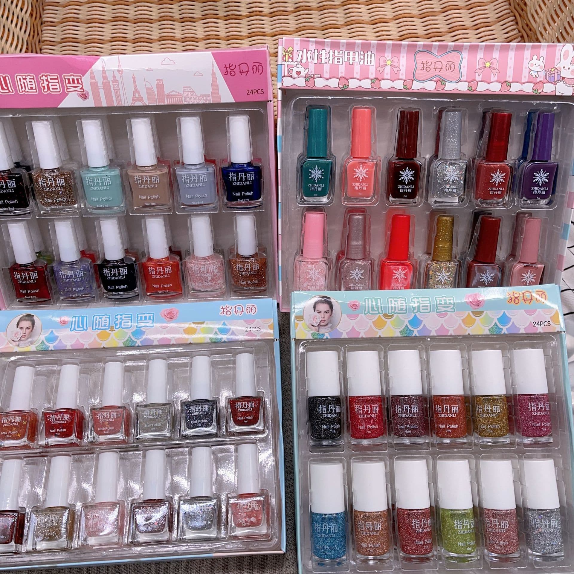 Hot-selling Nail Polish with Colorful Glitter Flakes, Nail Art Cosmetics, Source for Dollar Stores