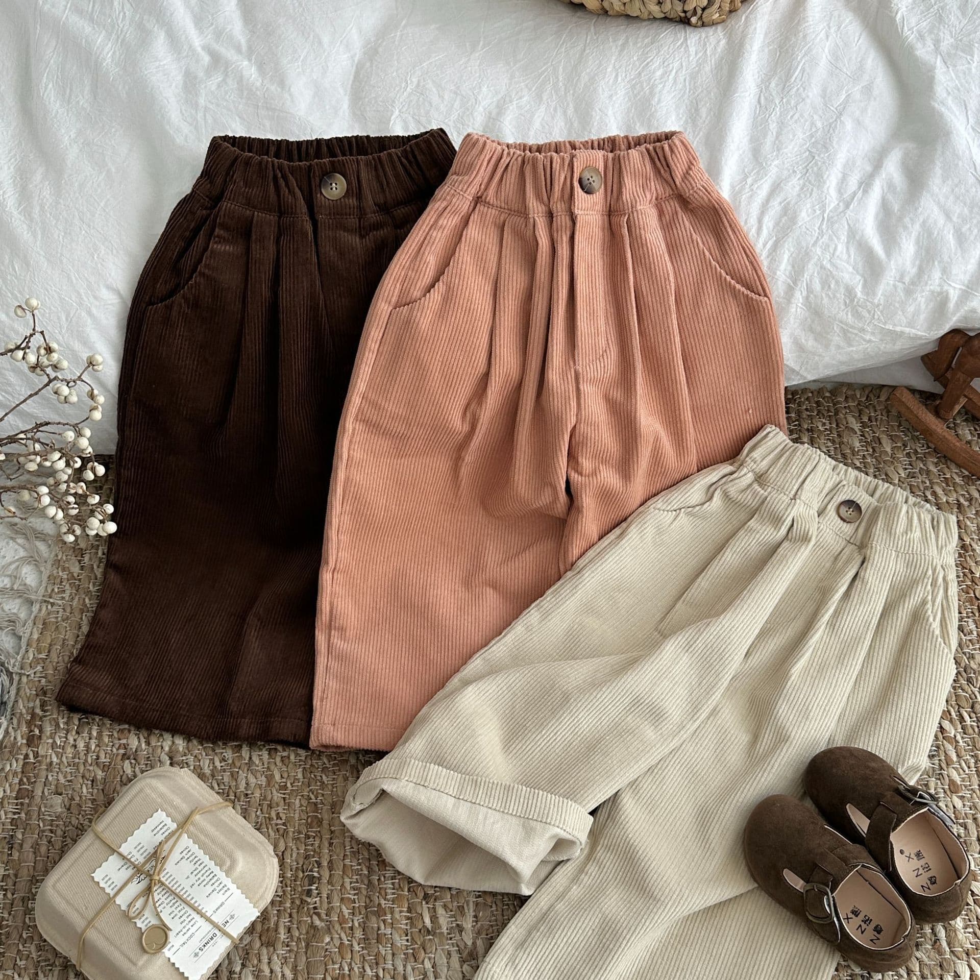 Children's Pants 2026 Autumn Korean Style Solid Color Casual Loose Straight Pants for Boys and Girls Versatile Wide-Leg Corduroy Long Pants