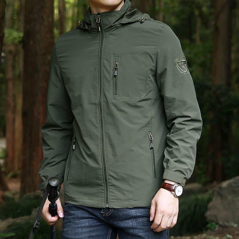 Spring/Autumn Lightweight Solid Embroidered Hooded Military Tactical Outdoor Travel Jacket Men's Coat