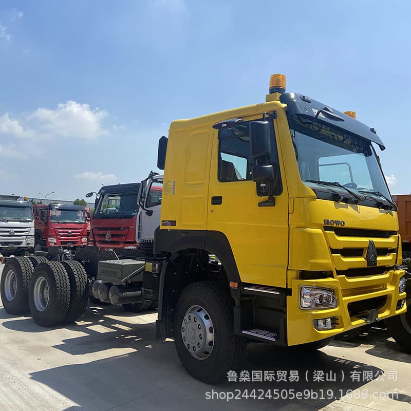 8x4 HOWO tractor head export, dual-drive freight truck head, 375 horsepower container transport head