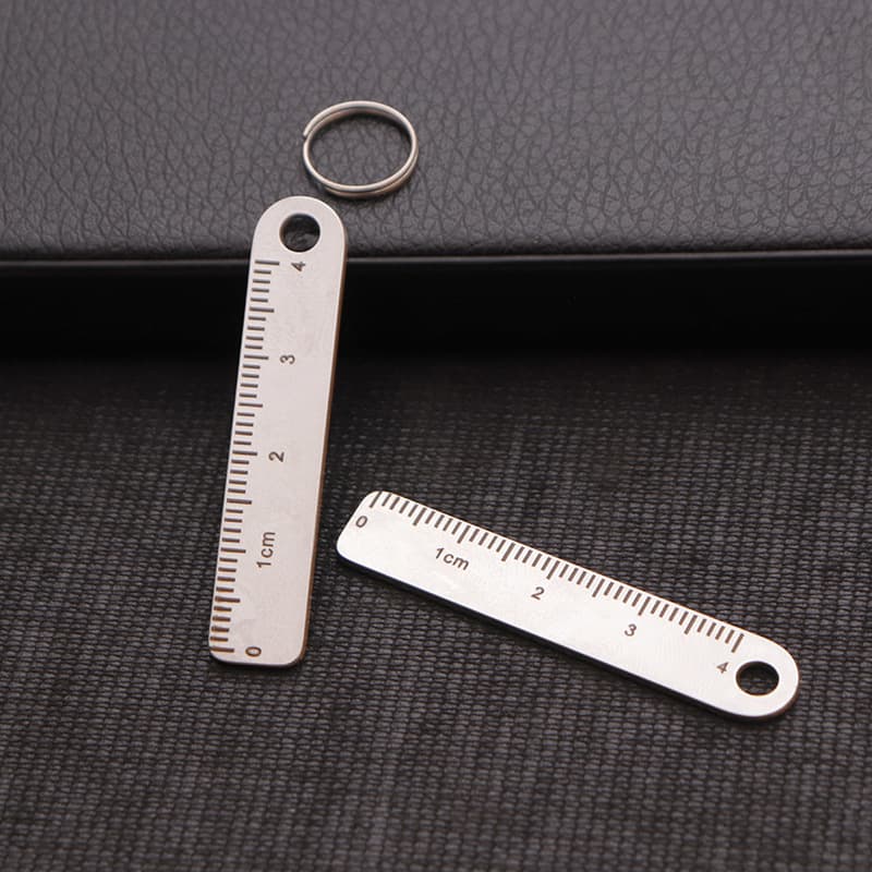 Factory direct sales anti-lost stainless steel tag laser engraving phone number license plate luggage tag car key pendant