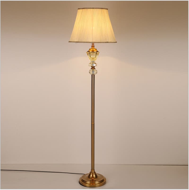 Modern Minimalist Crystal Living Room Floor Lamp, European-American Standing Lamp for Study, Bedroom, Hotel