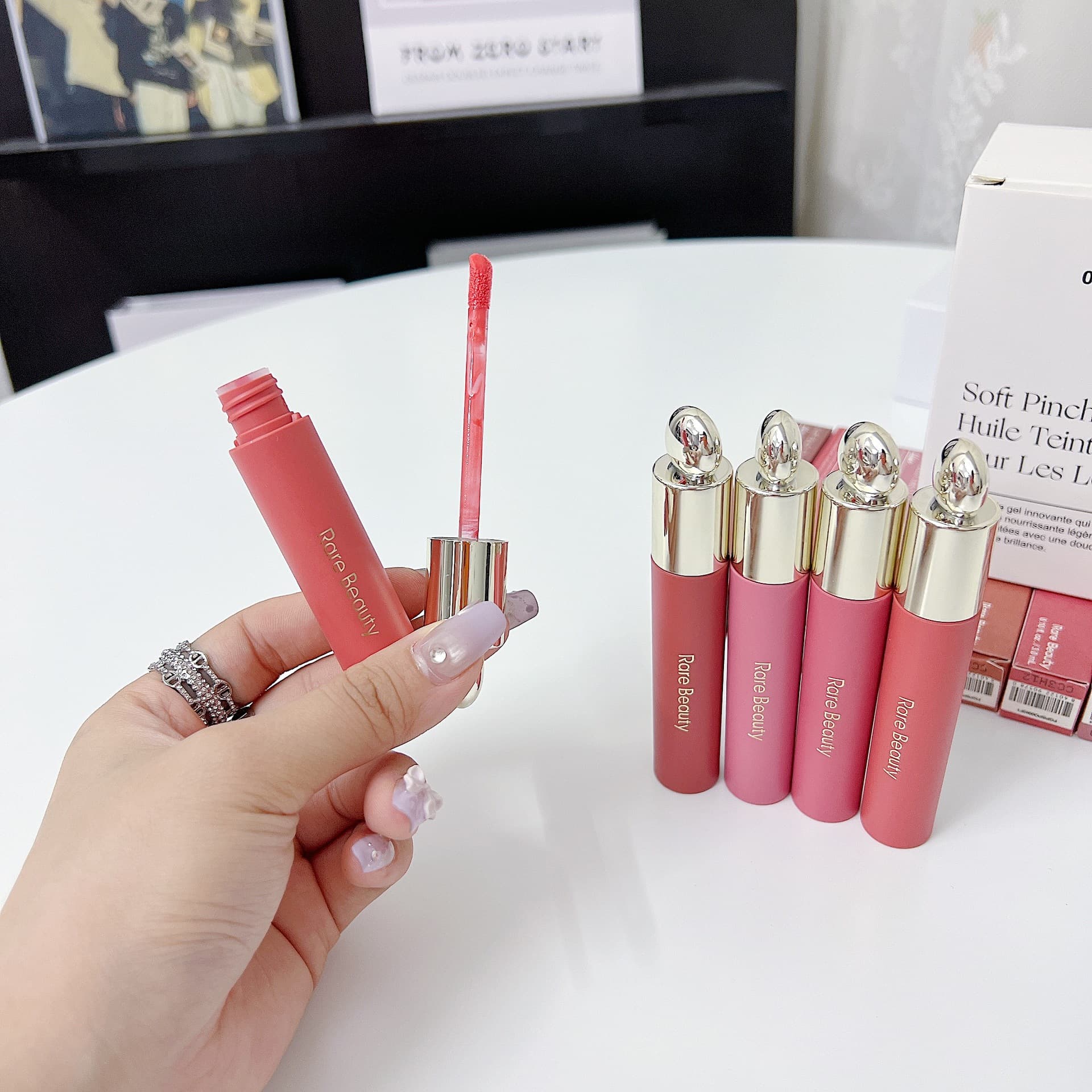 Cross-border Rare Beauty Selena Lip Gloss Silky Lipstick Mirror Finish Hope Liquid Blush Happy/Joy