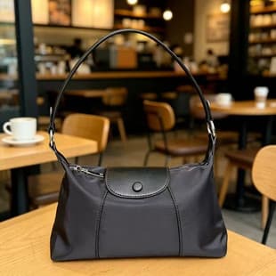 Versatile Handheld Crossbody Bag Large Capacity Shoulder Bag Premium Soft Leather Women's Bag Bags Commuter Bag