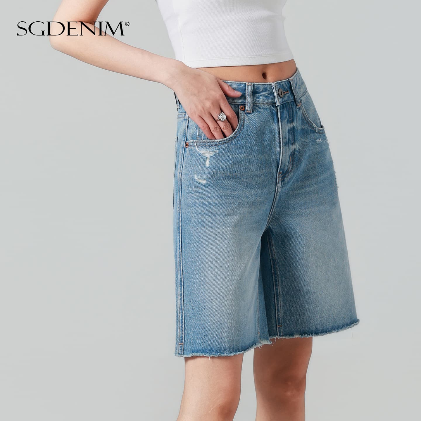 Casual Fit High-Waist Straight-Leg Denim Shorts for Women, Light Blue, Distressed Raw Hem, Size 26, Summer 2024 New Arrival, Slimming