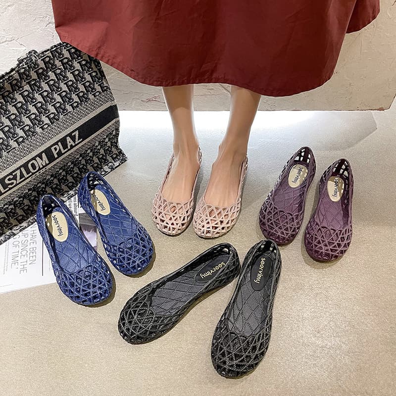Sandals Women's Summer Fashion Hollow Plastic Jelly Shoes Anti-Slip Breathable Mesh Nurse Shoes Flat Bottom Crocs Wholesale
