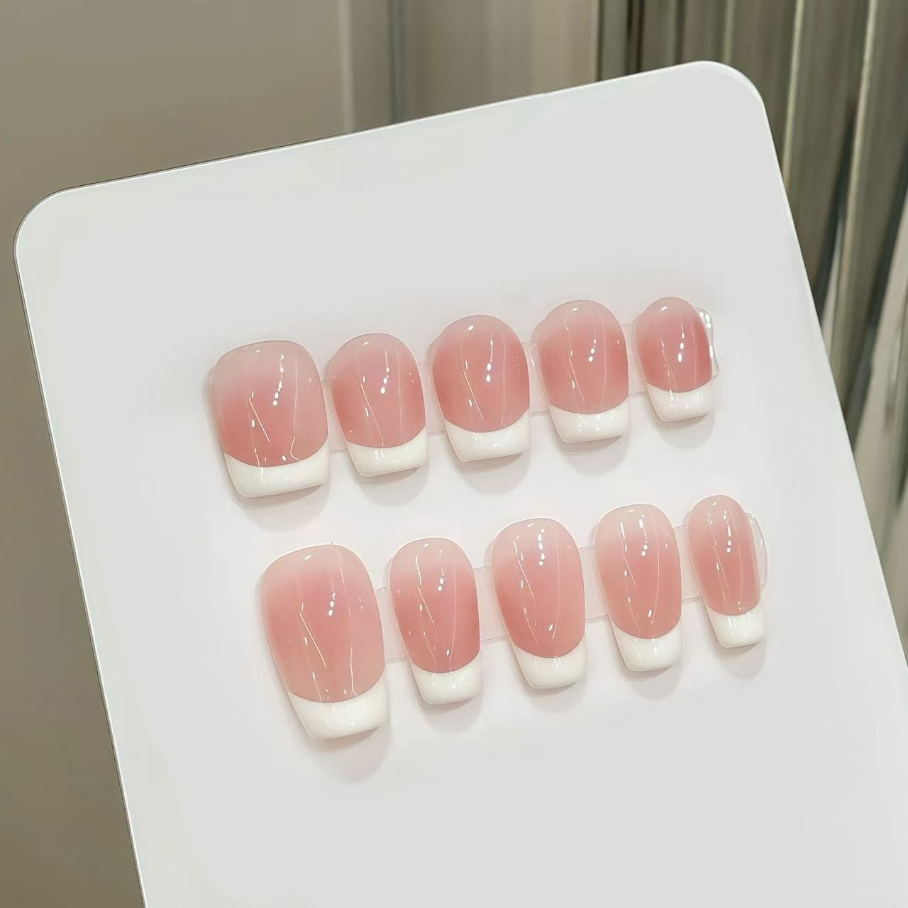 Yihe Nail Art Classic French Cream Pink French Gradient Simple Nude Whitening Short Style Handmade Wearable Nails