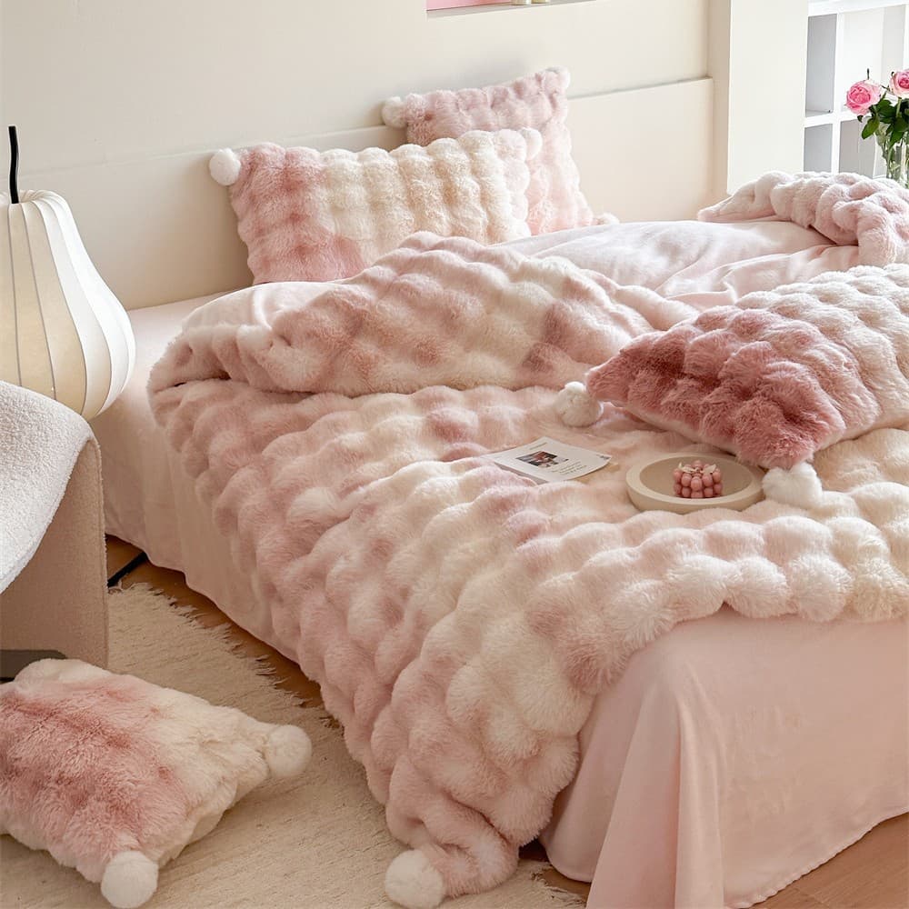 Version A Rex Rabbit Fur, Version B 230g Thickened Milk Fleece 4-Piece Bedding Set, Winter Soft and Cozy Girl's Heart Quilt Cover, Warm Bedding