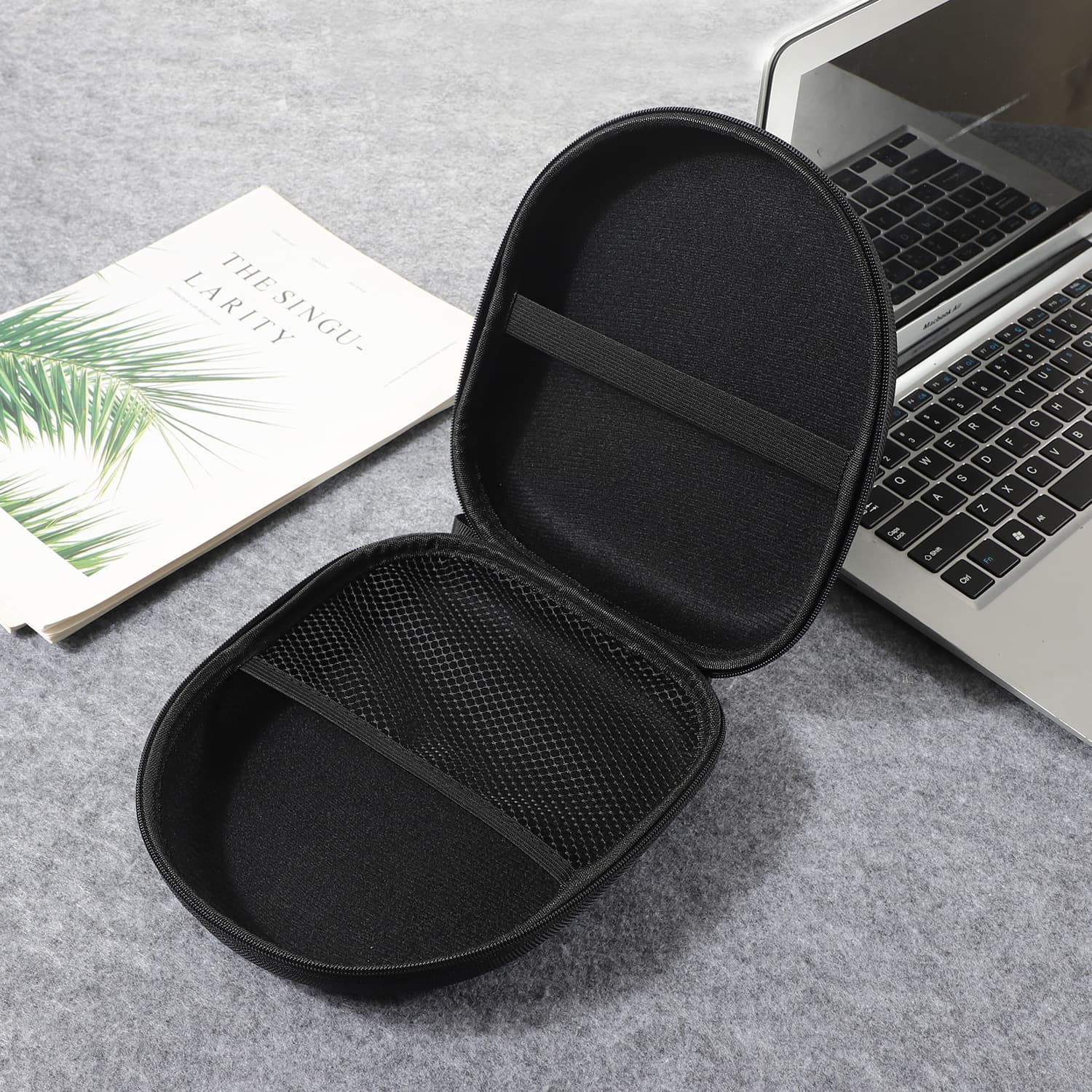 Factory direct stock of over-ear headphone storage bag, pressure-resistant and foldable large headphone case, thumb piano, drop-proof accessories, EVA bag.