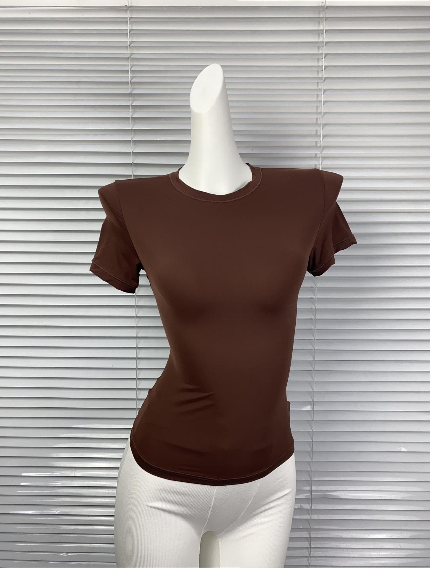 Trendy Jinjie New S FITS EVERYBODY Kim Kardashian Slim Fit Round Neck Short Sleeve T-Shirt