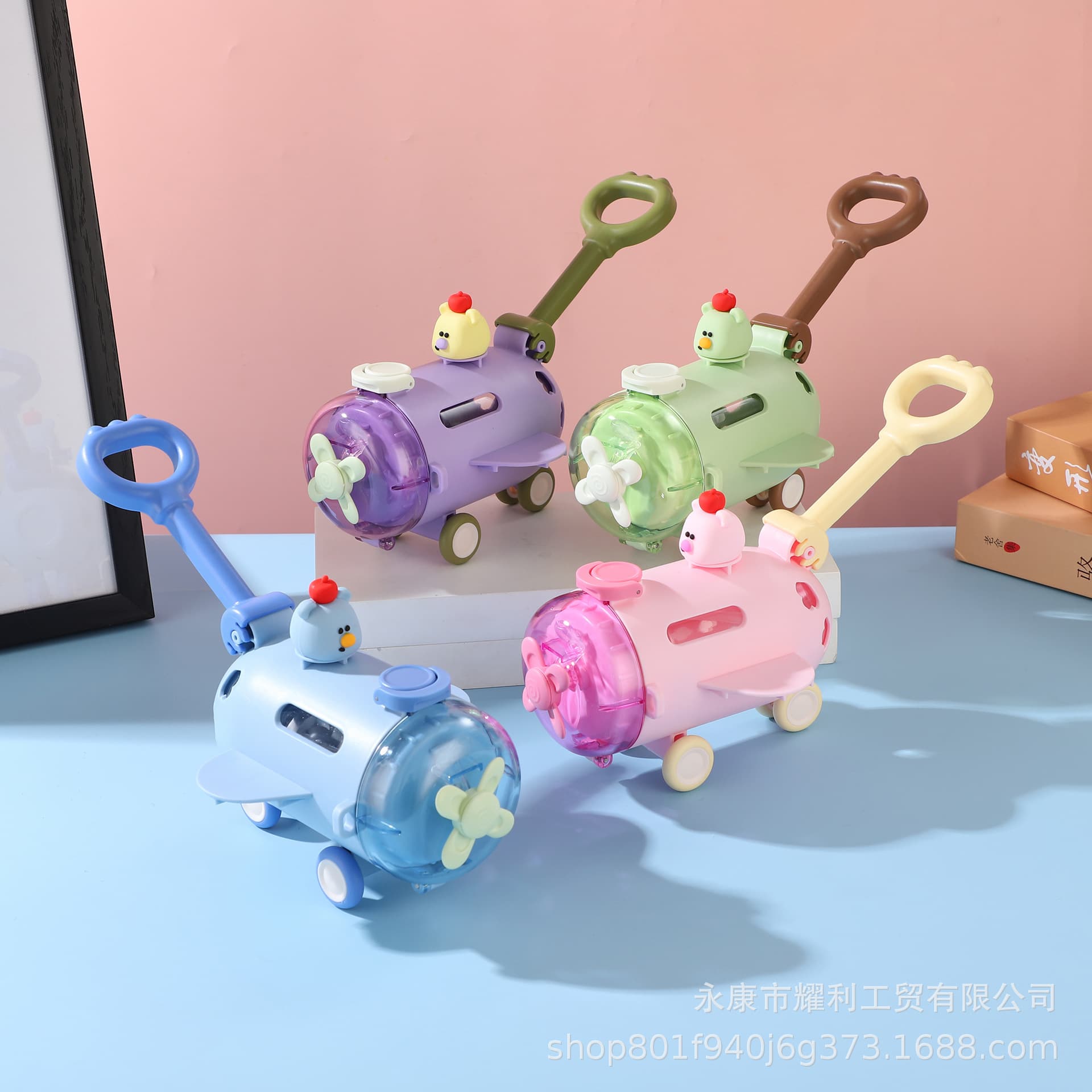 New children's water cup for school special dopamine straw cup PP material small airplane children's creative plastic cup