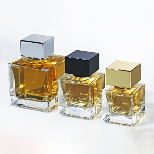 Wholesale 30ml50ml100ml square transparent glass perfume bottle refill spray empty perfume bottle refill