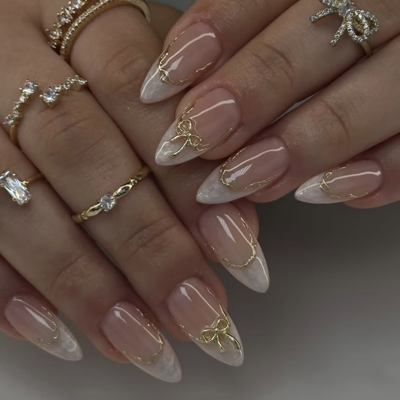 Cross-border Hot Selling French White Ombre Wearable Nails Short Almond Shape Fake Nails Removable Press-On Nail Tips