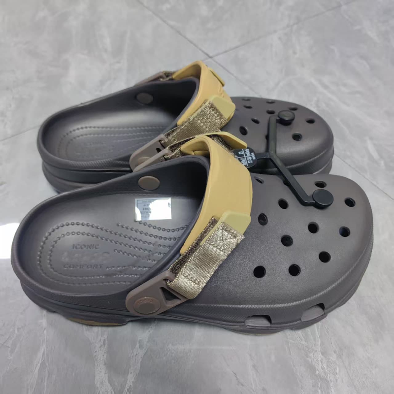 New Summer Unisex Trendy Clog Sandals Beach Slippers Couple Sandals Factory Wholesale