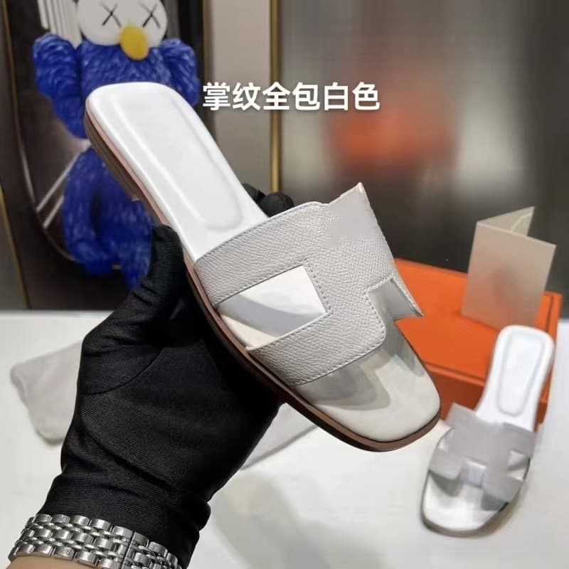 In Stock Export High-Quality H Slippers Premium Guangzhou Version Flat Slippers for Women Outdoor Wear One-Band Slippers Factory Wholesale