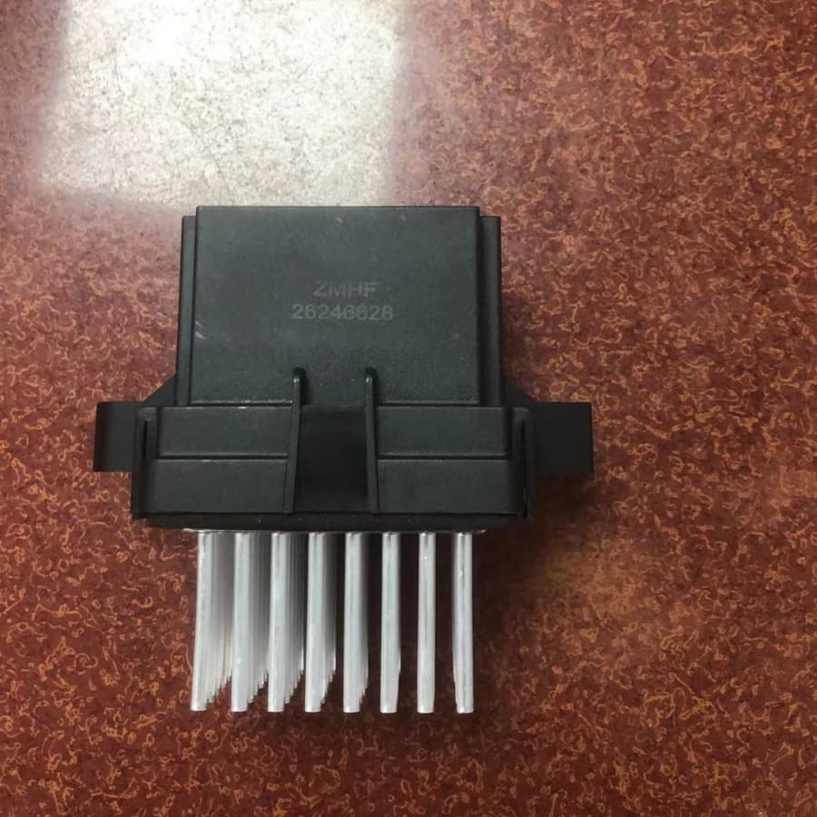 Applicable to Chevrolet Cruze, Regal, LaCrosse, and Excelle 5-pin blower resistor module and air conditioning control module 13598091