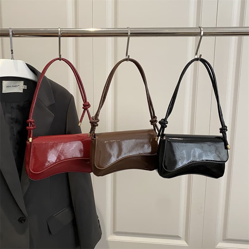 Korean-style minimalist solid color underarm bag 2025 winter new trendy crossbody bag casual bag small square bag