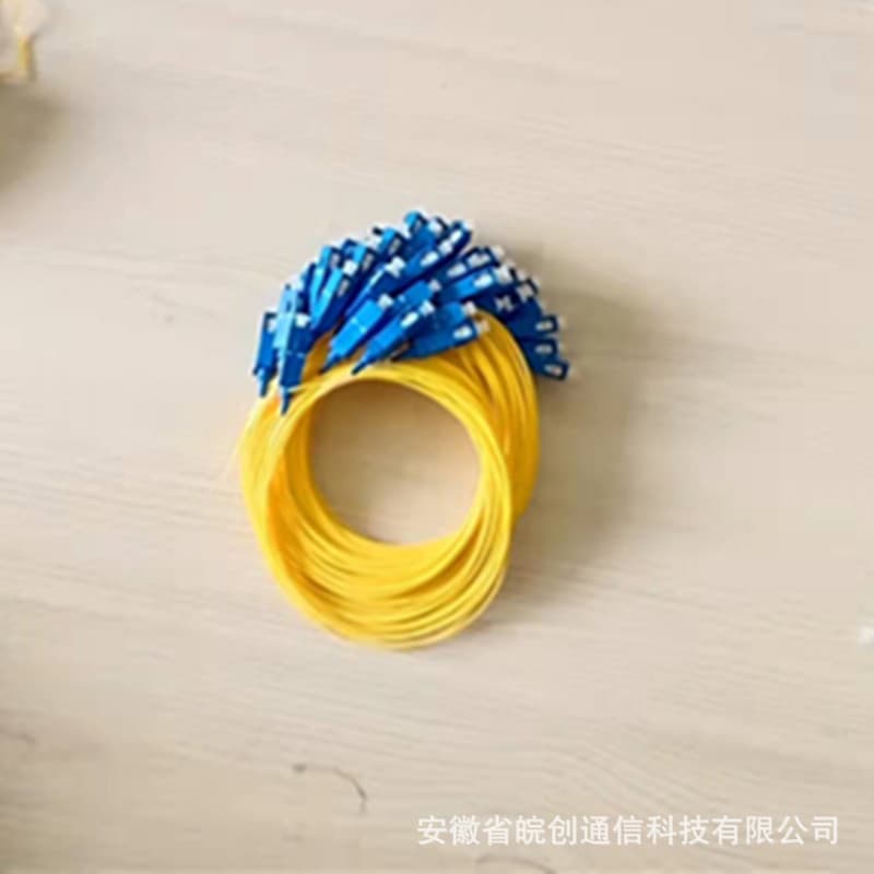 Single-mode single-core SC/UPC-0.9mm tight-buffered fiber optic patch cord pigtail