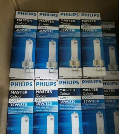 Philips CDM-T 35W G12 dedicated metal halide light source 830