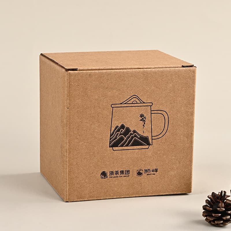Factory direct supply kraft paper box color printing mug packaging box gift box window buckle bottom folding box