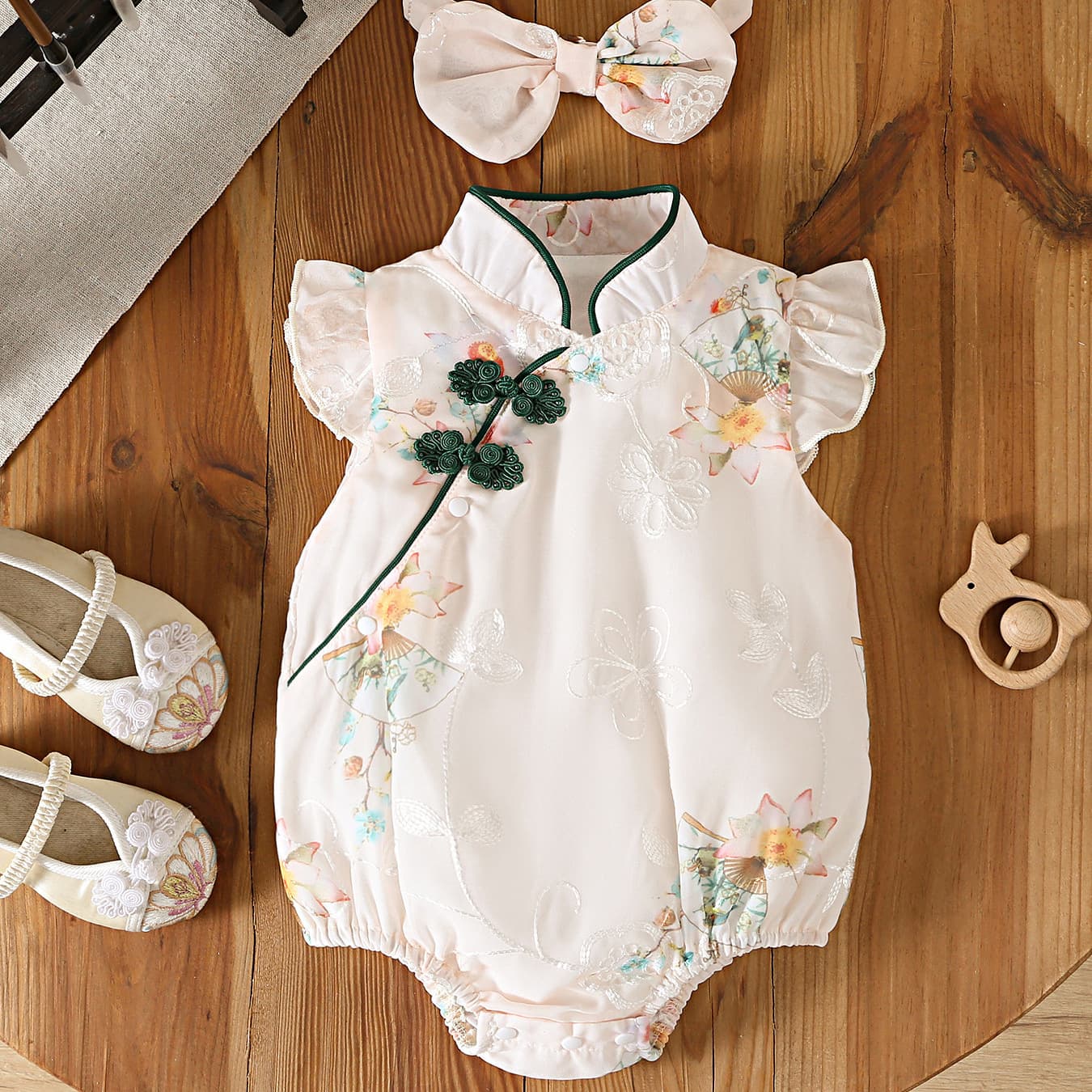 Baby summer clothes Chinese style one-piece clothes for baby girl who is one hundred days old and one hundred days old princess fashionable dress thin cover-up dress
