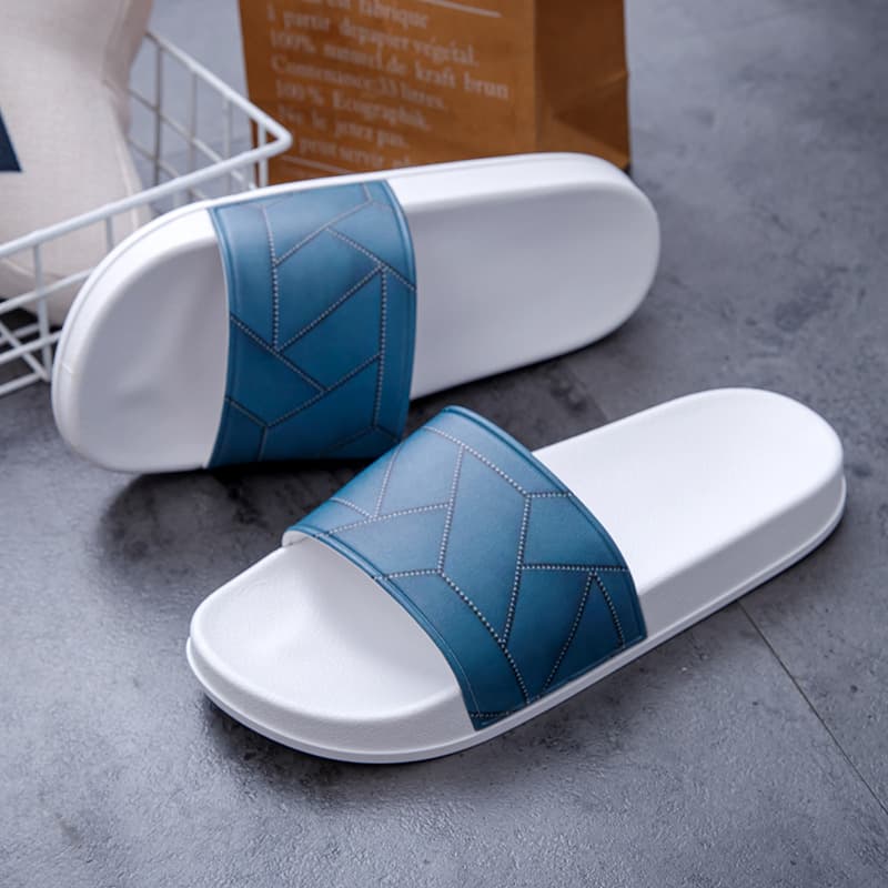 New Summer Slippers, Trendy and Comfortable for Outdoor Wear, Ins Style Flat Casual Home Anti-Slip Unisex One-Strap Slippers