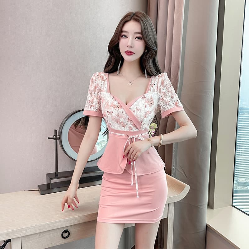New Female Foot Bath Therapist Work Uniform Set, Elegant Low-Cut Style with Body-Hugging Fit for Beauty Salon
