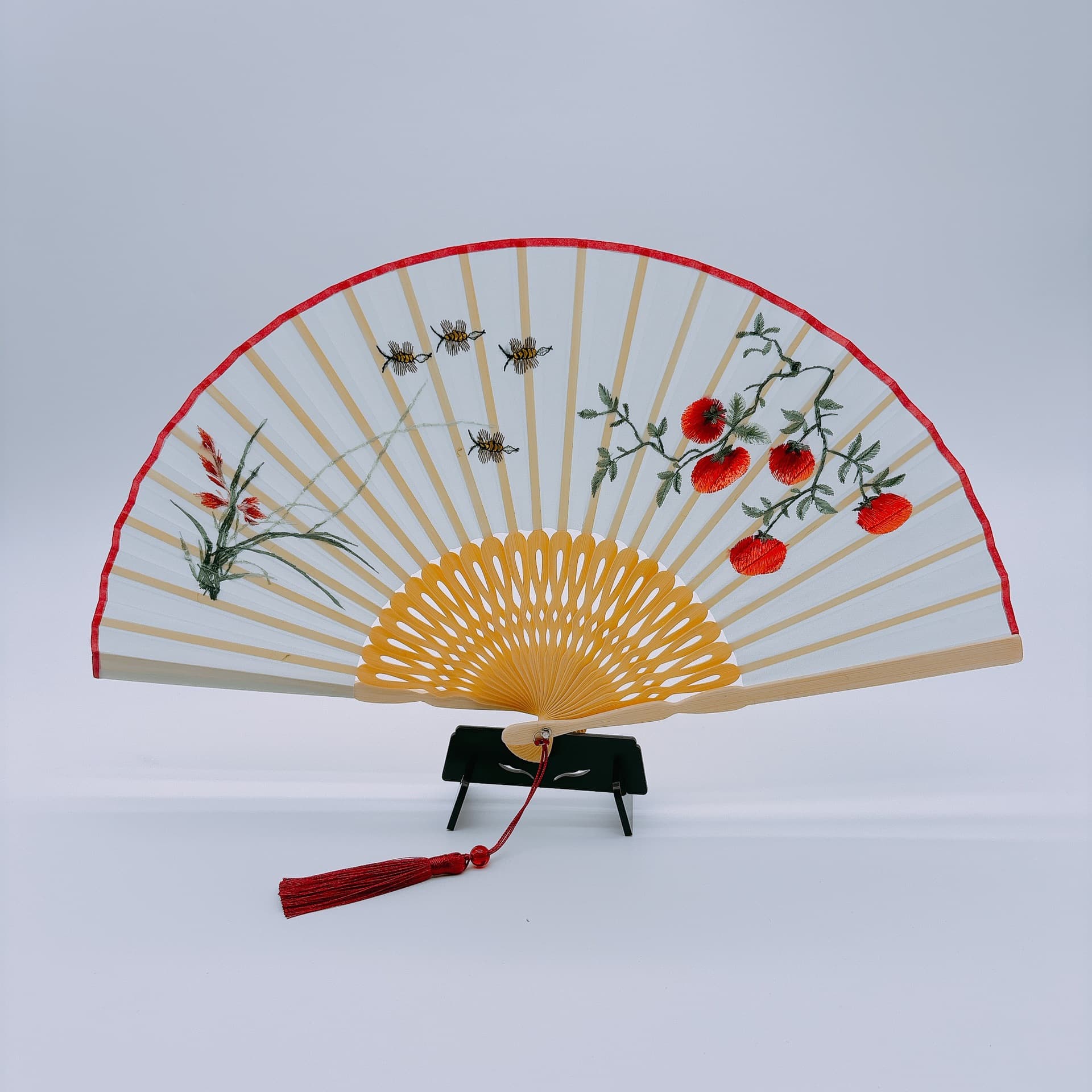 Free Shipping [Suzhou Embroidery Folding Fan] 2026 New Style Embroidery Folding Fan, Embroidery Fan, Ancient Style Fan, Chinese Style Folding Fan