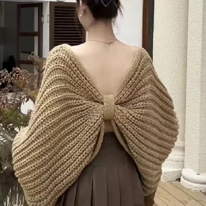 Loose and Casual Backless Top for Women, Autumn Design Vintage Bow Knitwear, Short V-Neck Top for Outerwear