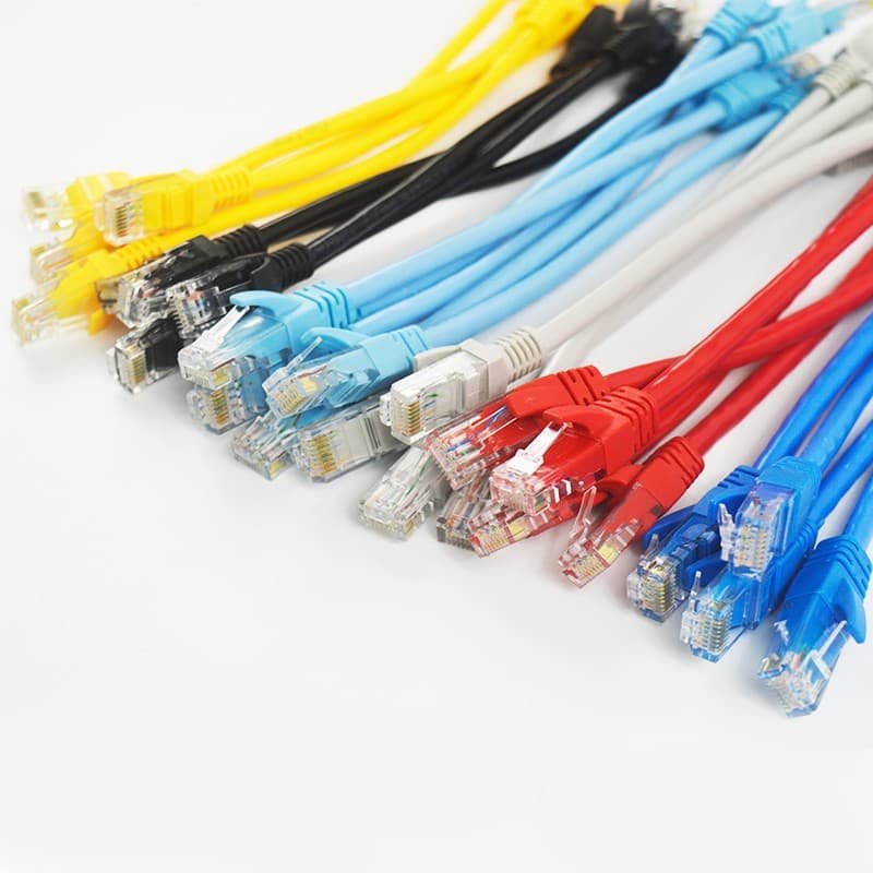 Cat5e/Cat6 oxygen-free copper finished network patch cords in 0.2/0.3/0.5/0.8/1/1.5/2/2.5/3 meter lengths