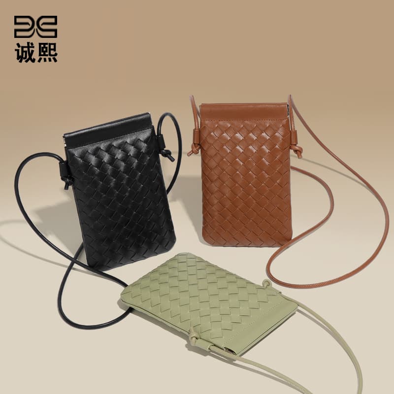 Simple and stylish new mini handbag, handmade woven bag, trendy retro small coin purse, single shoulder crossbody bag for women